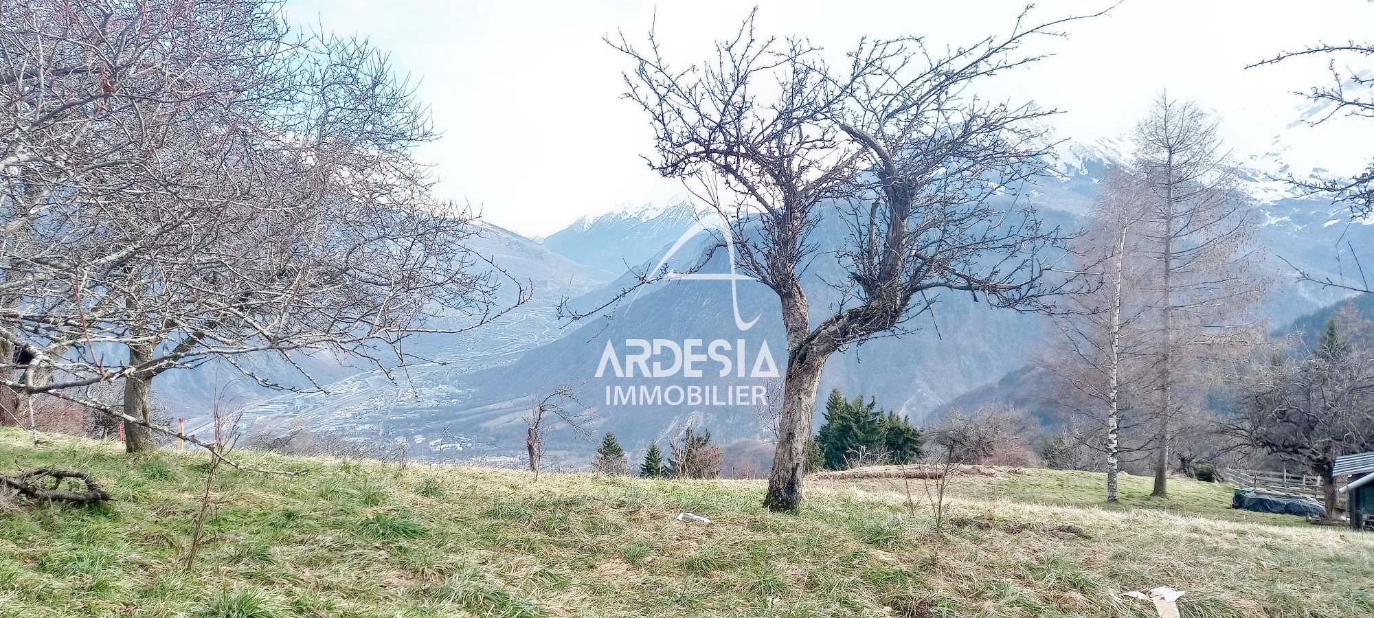Parcelle de Terrain de 656m2 sur les hauteurs de la commune de JARRIER. — photo 8
