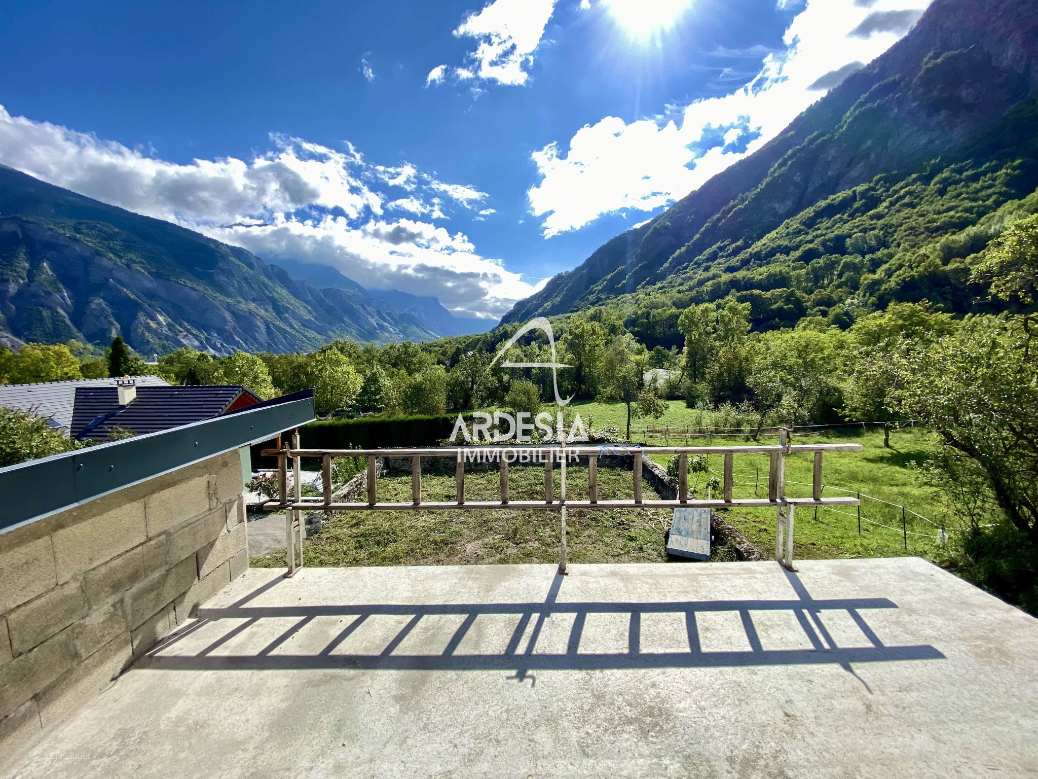 À vendre   Maison en cours de rénovation à Saint-Jean-de-Maurienne — photo 2