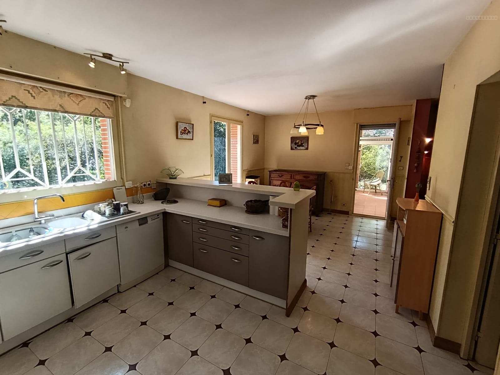 Maison familiale T7  220 m2  avec dépendance -  Jardin vue Garonne — photo 7