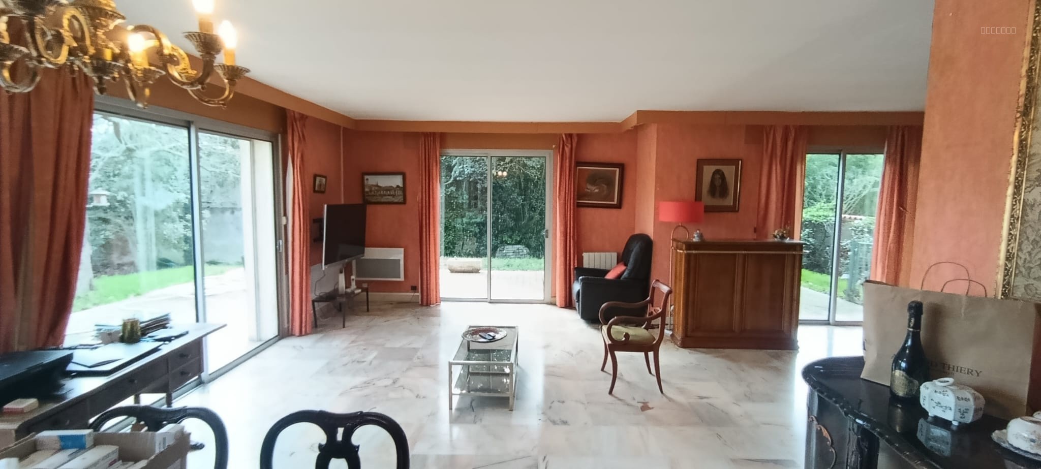 Propriété avec maison 200 M2 - Parc 1200 M2 - Garage - Terrasse - Dépendance - Vue Garonne — photo 9