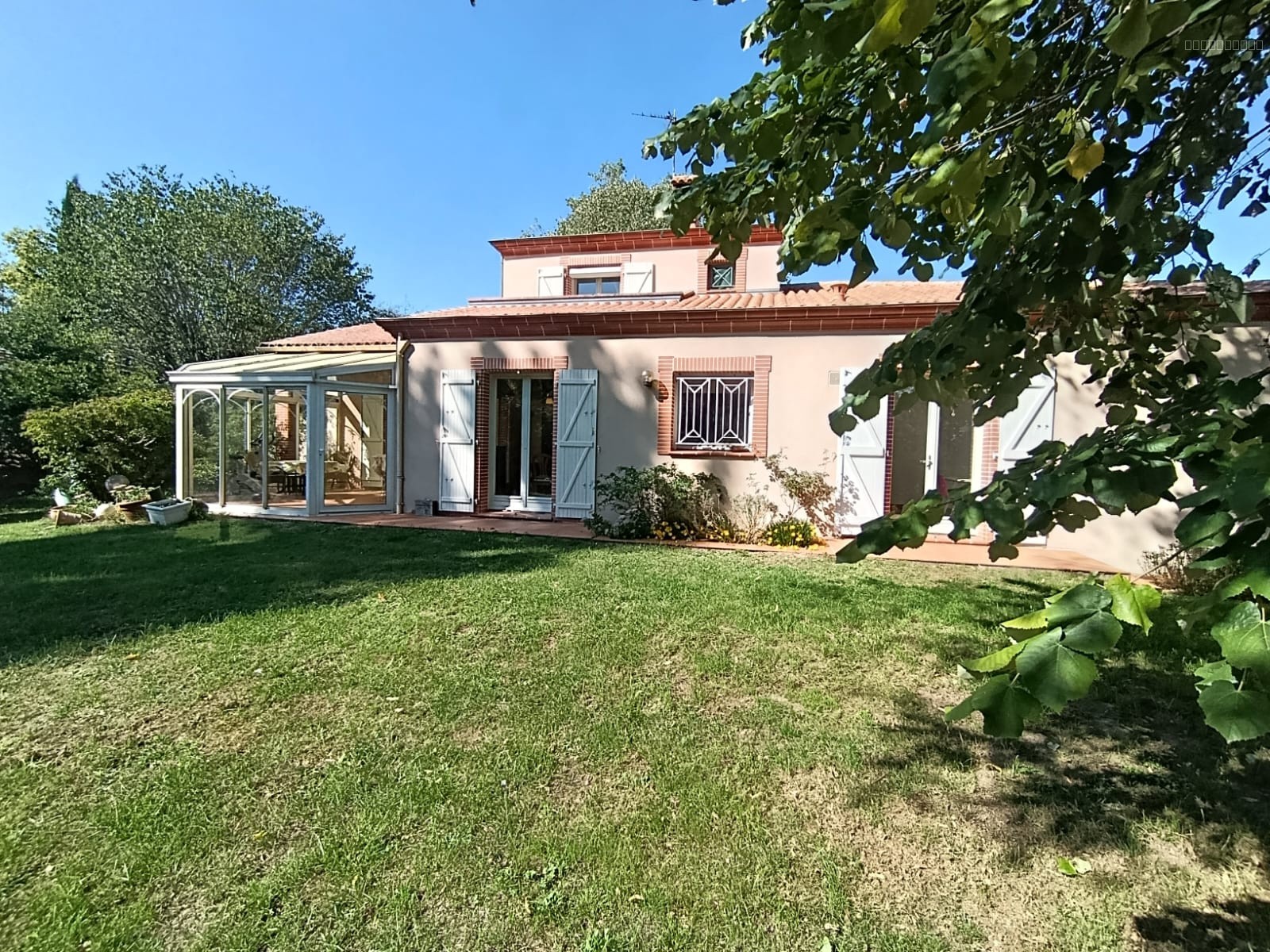Maison familiale T7  220 m2  avec dépendance -  Jardin vue Garonne — photo 3