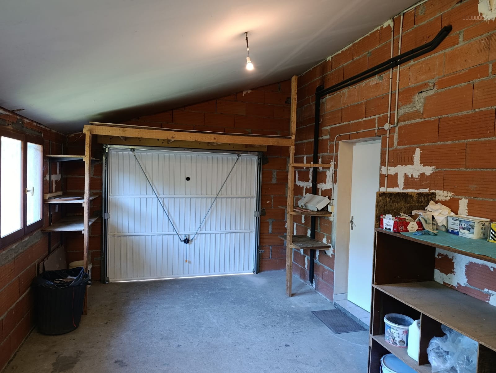 Charmante maison familiale T5 - 102 m2 avec jardin    Garage & stationnement — photo 11