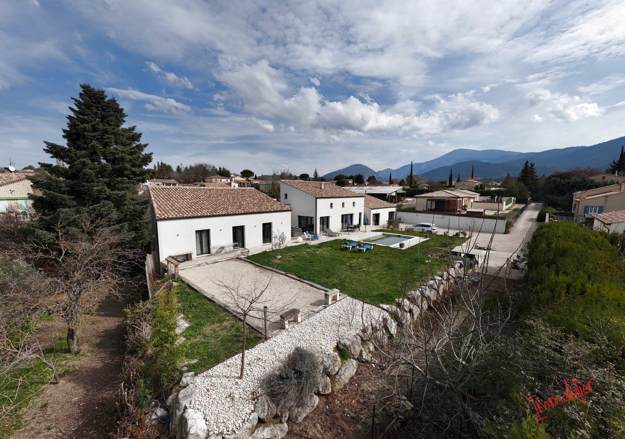 Spacieuse villa contemporaine avec piscine et spa — photo 2
