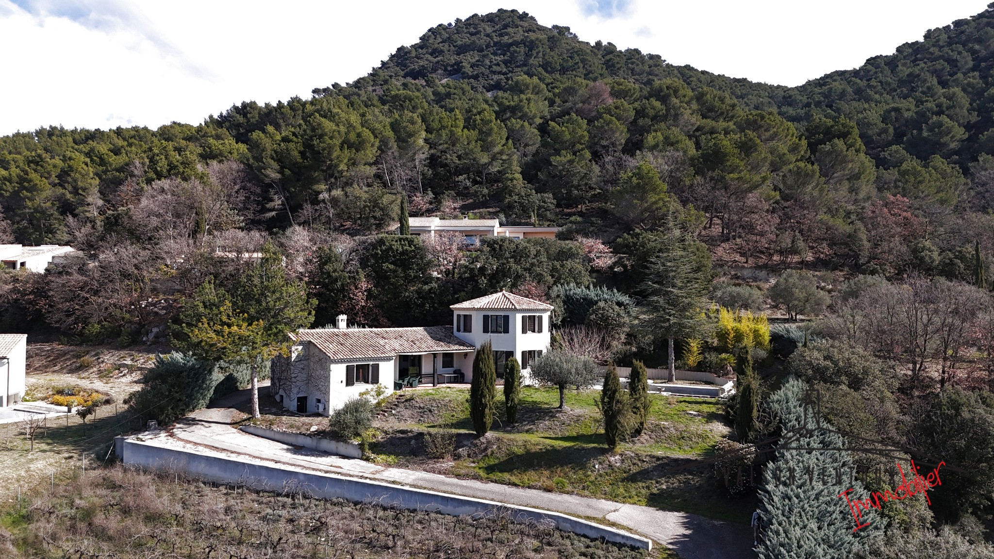 Villa contemporaine avec piscine et vue exceptionnelle — photo 2