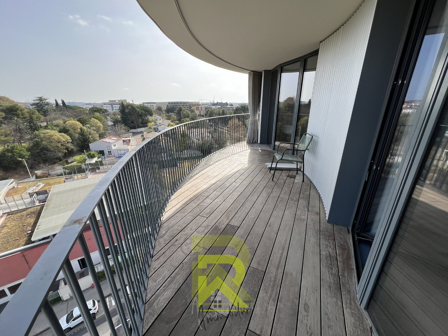 À Montpellier, appartement avec terrasse en vente avec R Immobilier Pro — photo 2