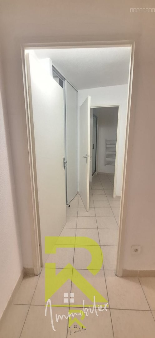 STUDIO 31m2 avec Parking intérieur - LIBRE AU 1er JUIN 2025 — photo 9