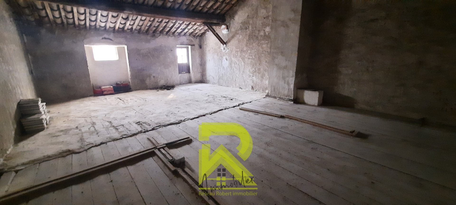 Maison de village Vigneronne T5 + combles 2 pieces + garage et buanderie — photo 9