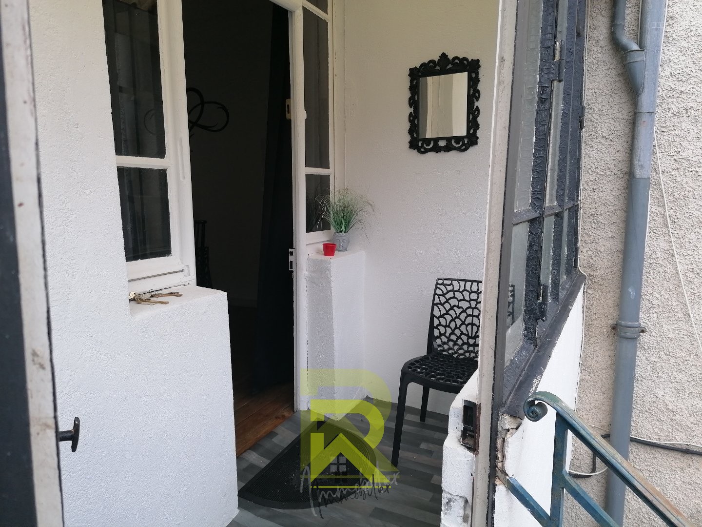 A vendre a CAUDEBRONDE Maison atypique au coeur de la montagne noire — photo 3