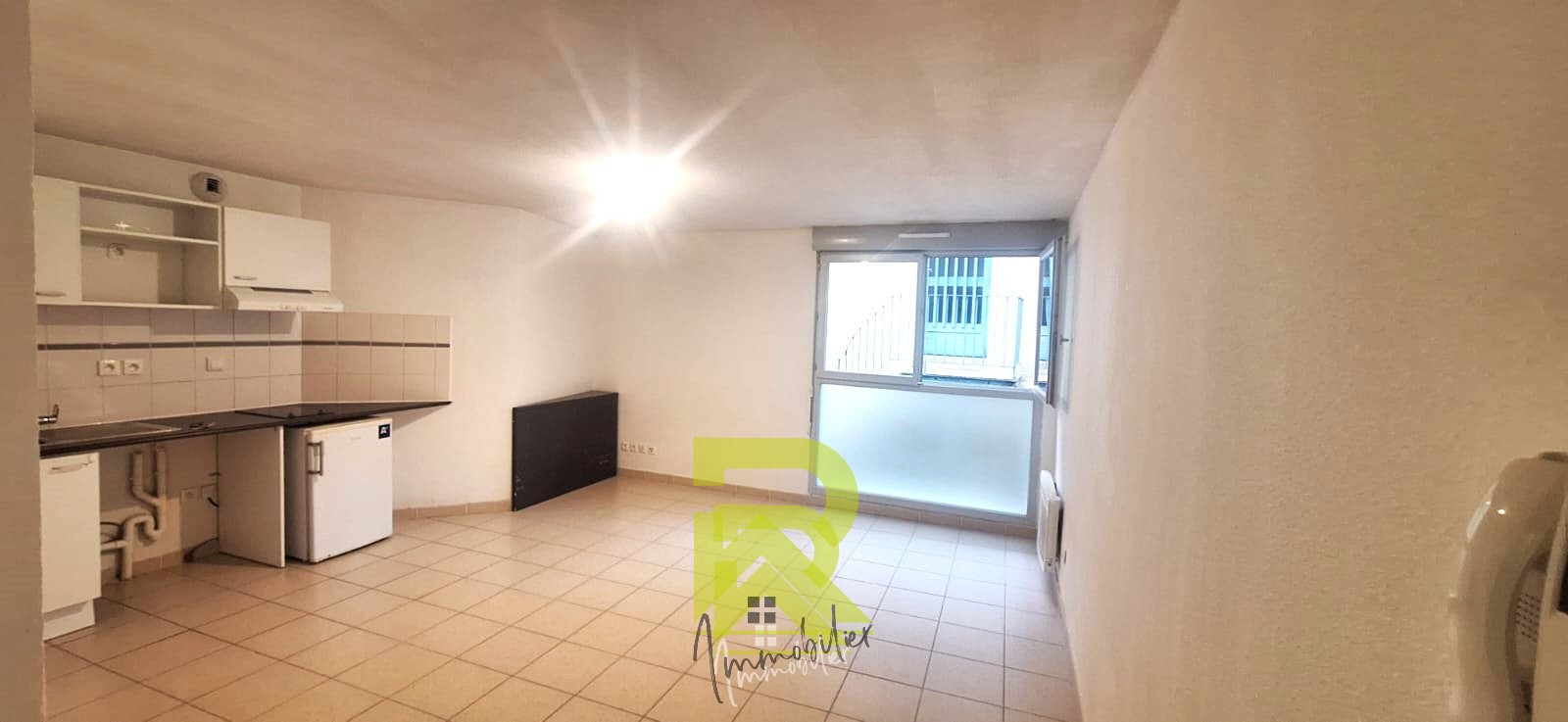 STUDIO 31m2 avec Parking intérieur - LIBRE AU 1er JUIN 2025 — photo 5