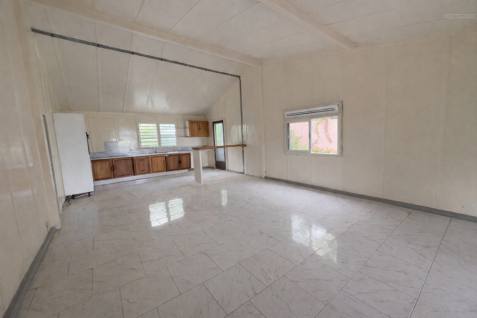 Maison de plain-pied avec vue mer   La Plaine Saint-Paul — photo 3