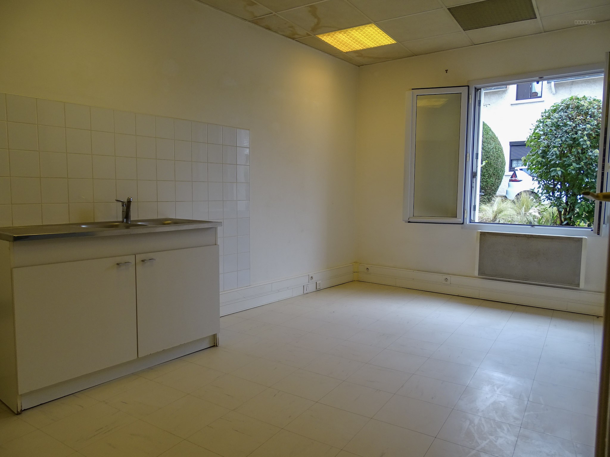 Pavillon de plain-pied sur 1 hectare — photo 5