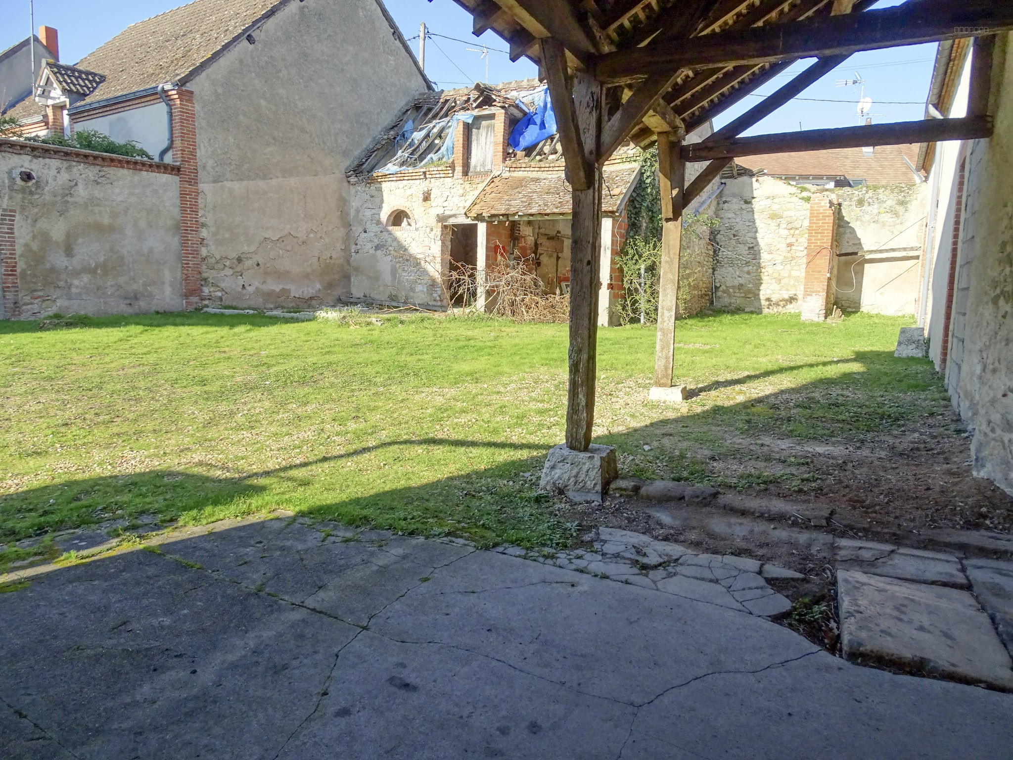 En vente à Châtres-Sur-Cher (41) : maison de caractère 10 pièces à rénover — photo 9