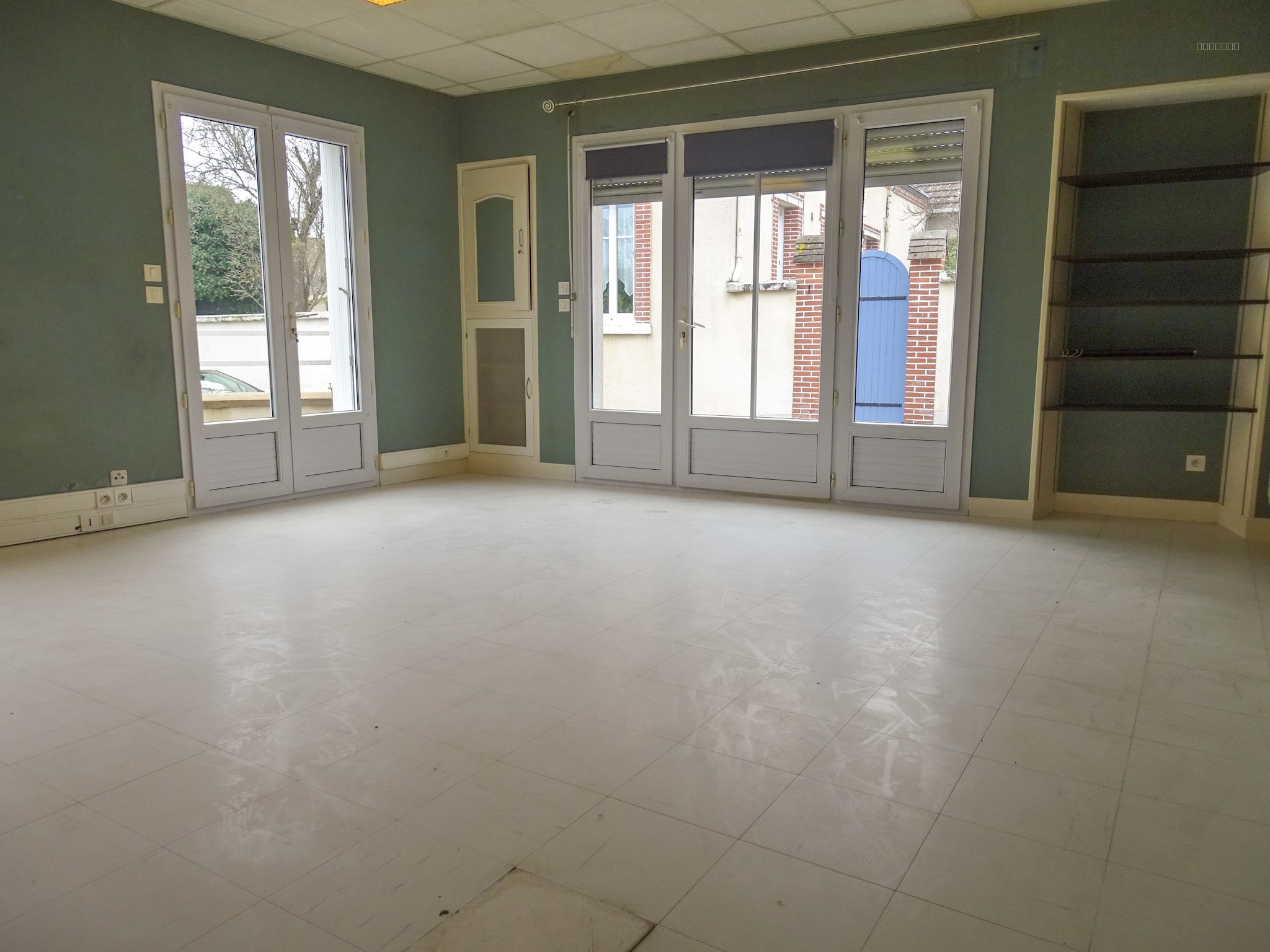 Pavillon de plain-pied sur 1 hectare — photo 3