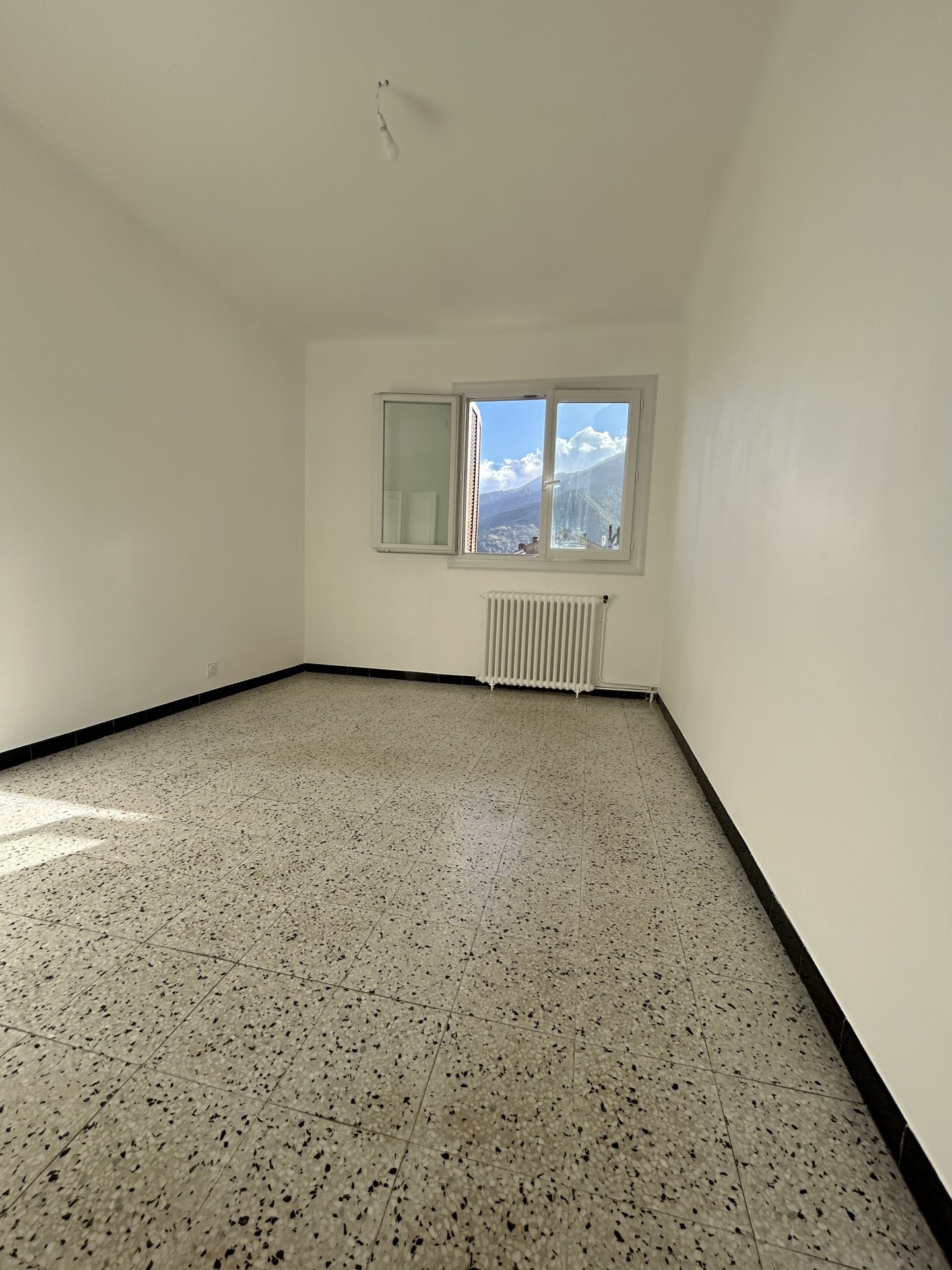 Appartement T3 à Corte, proche de toutes les commodités — photo 4