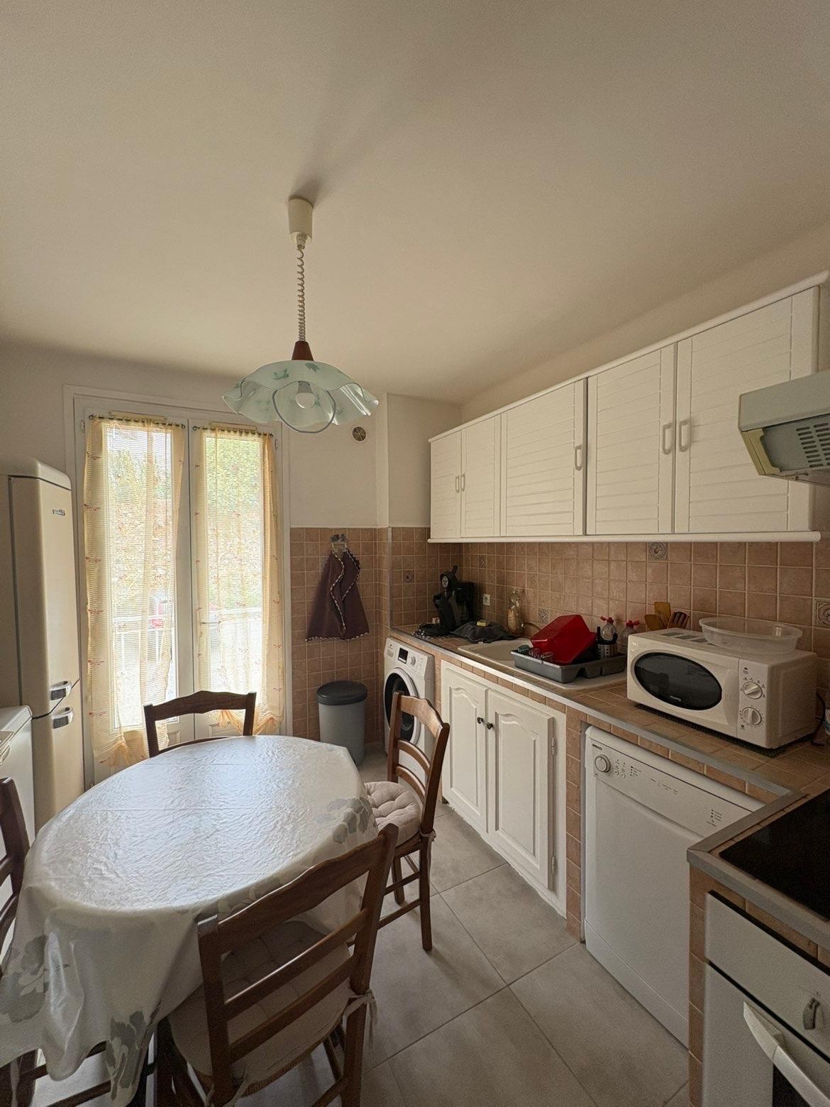 Appartement T4 meublé à Corte, proche de toutes les commodités — photo 2