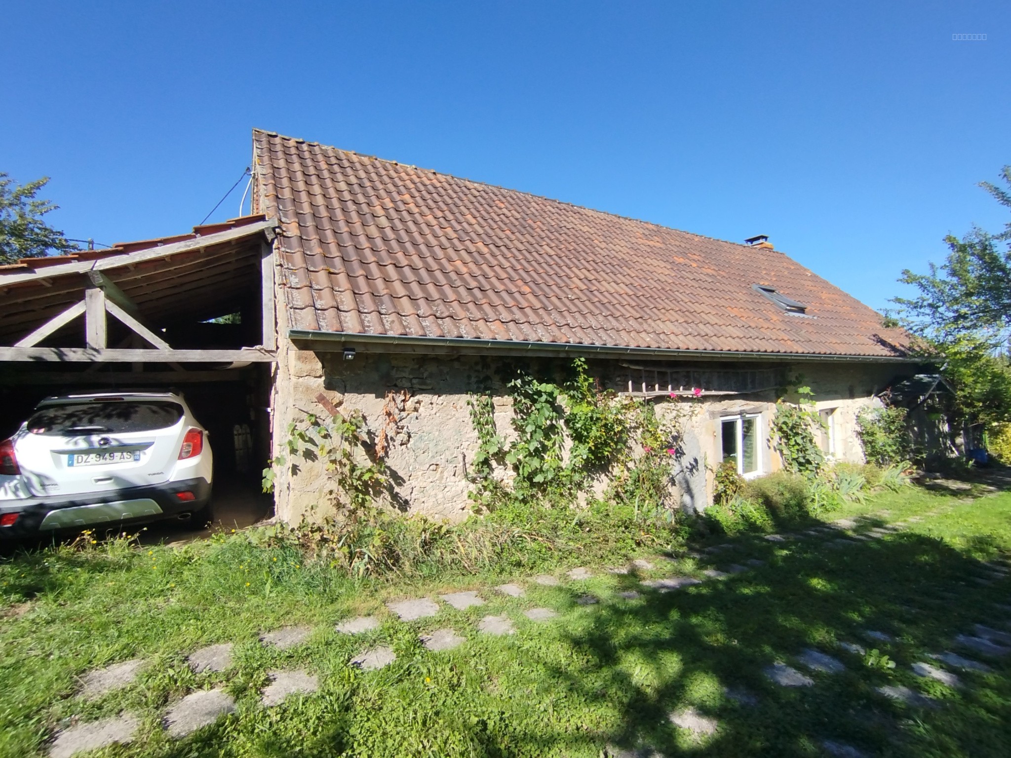 SORTIE BELLERIVE, COQUETTE MAISON AVEC PISCINE DANS UN PARC ARBORÉ — photo 13
