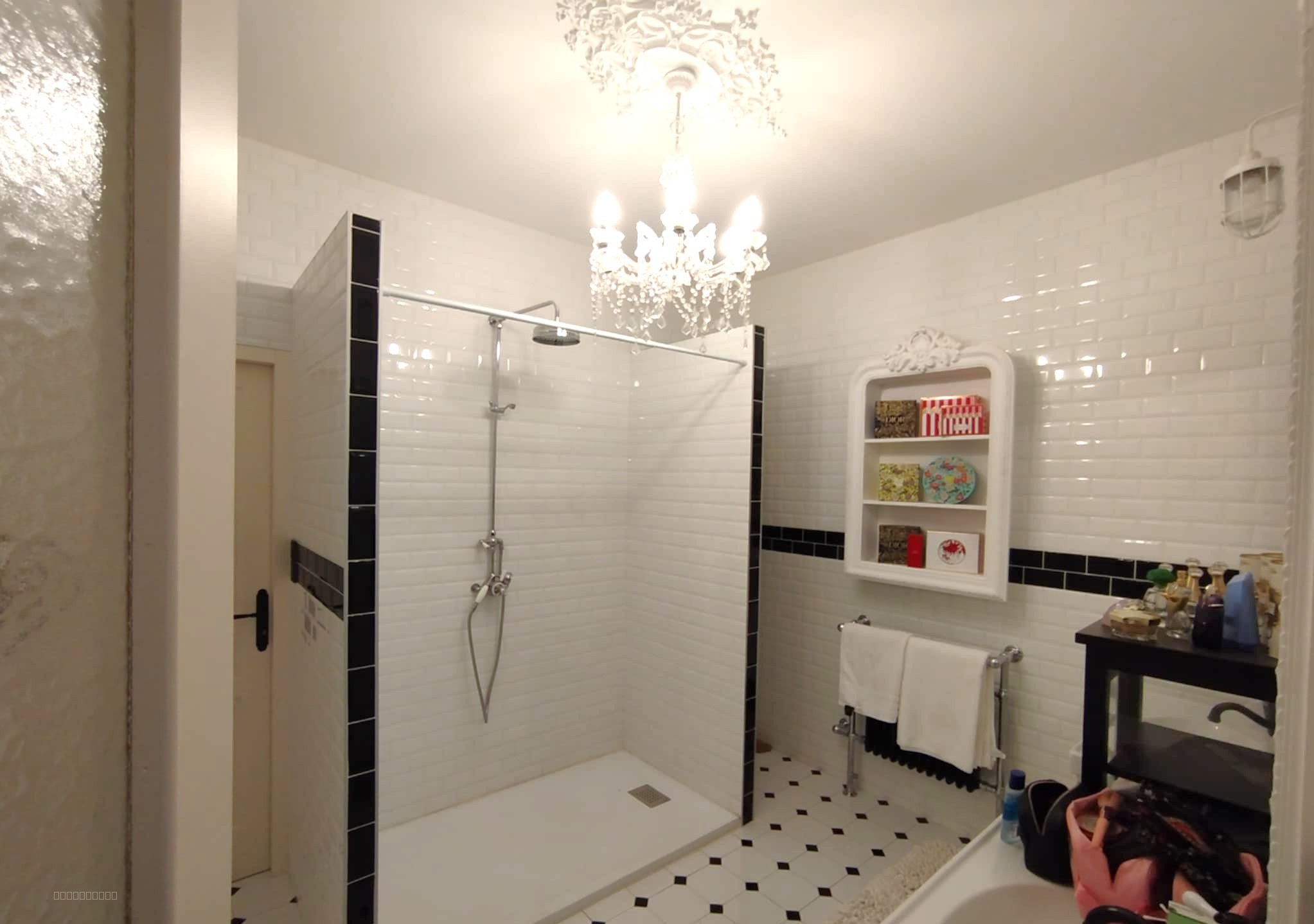 VICHY COEUR DE VILLE, APPARTEMENT HAUSSMANNIEN DE 132 M2 — photo 6