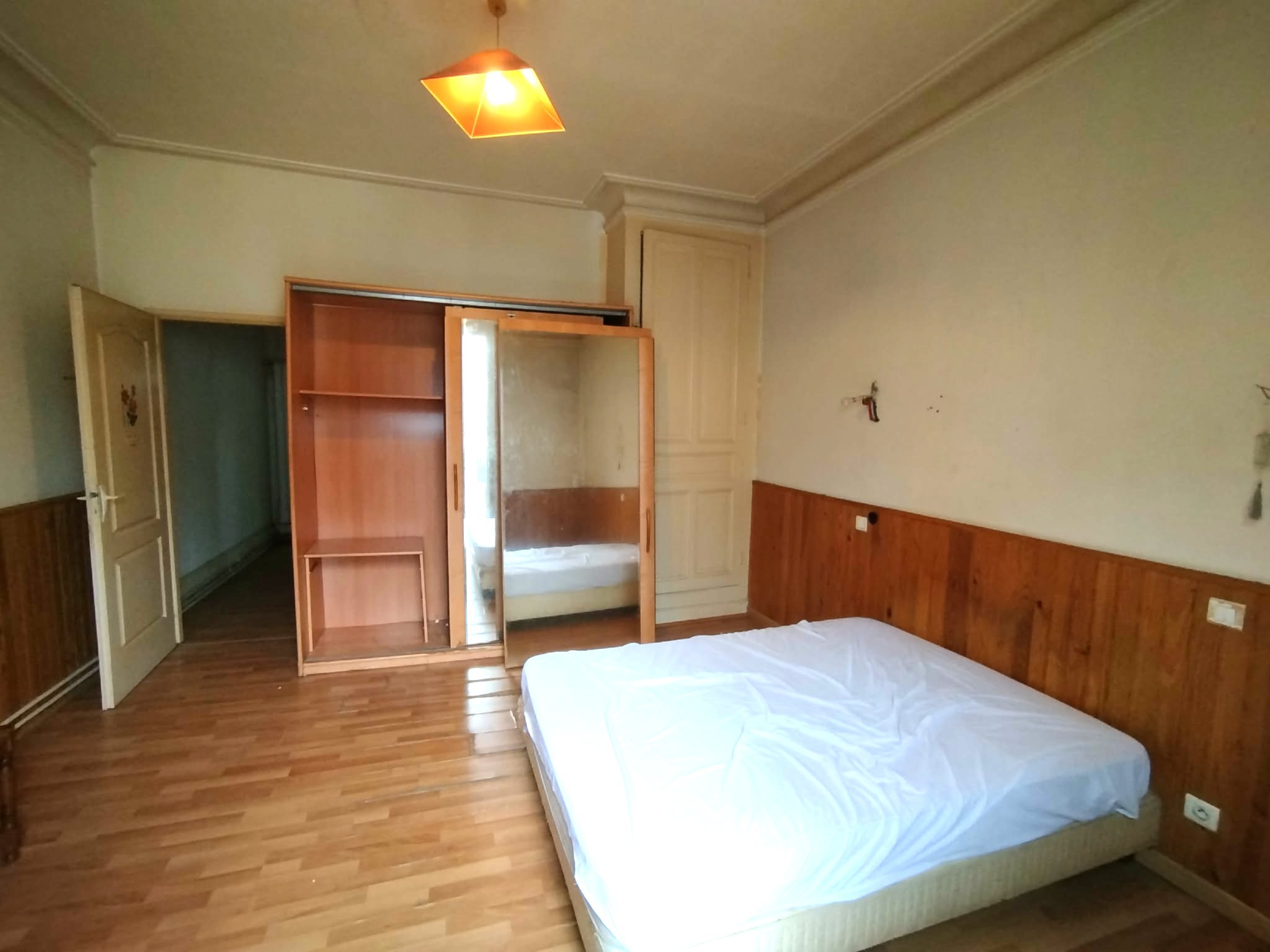 VICHY CENTRE, DUPLEX DE 115 M2 A RENOVER — photo 10