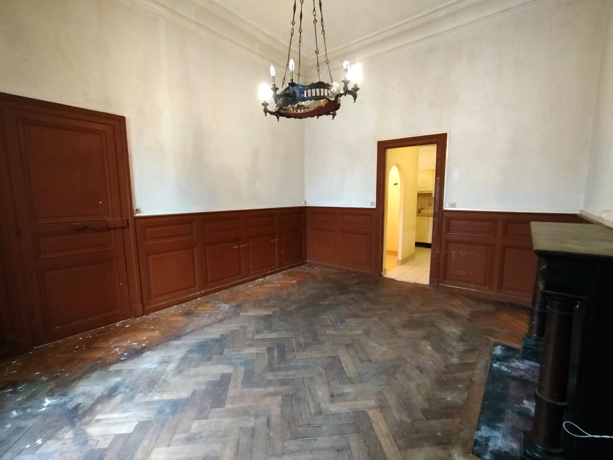 VICHY CENTRE, DUPLEX DE 115 M2 A RENOVER — photo 3