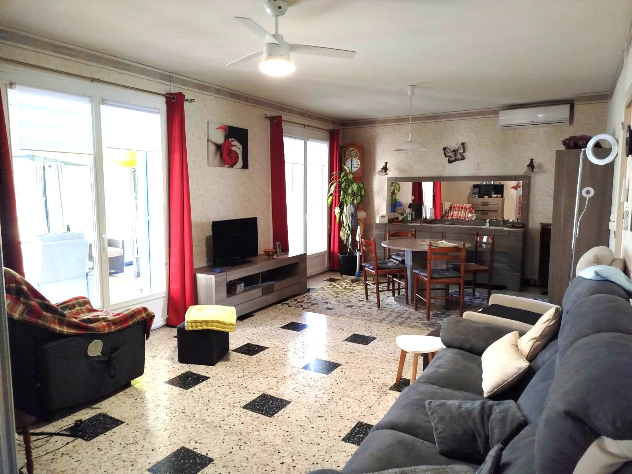 SORTIE BELLERIVE, MAISON DE PLAIN PIED SUR JOLI JARDIN ARBORE — photo 2
