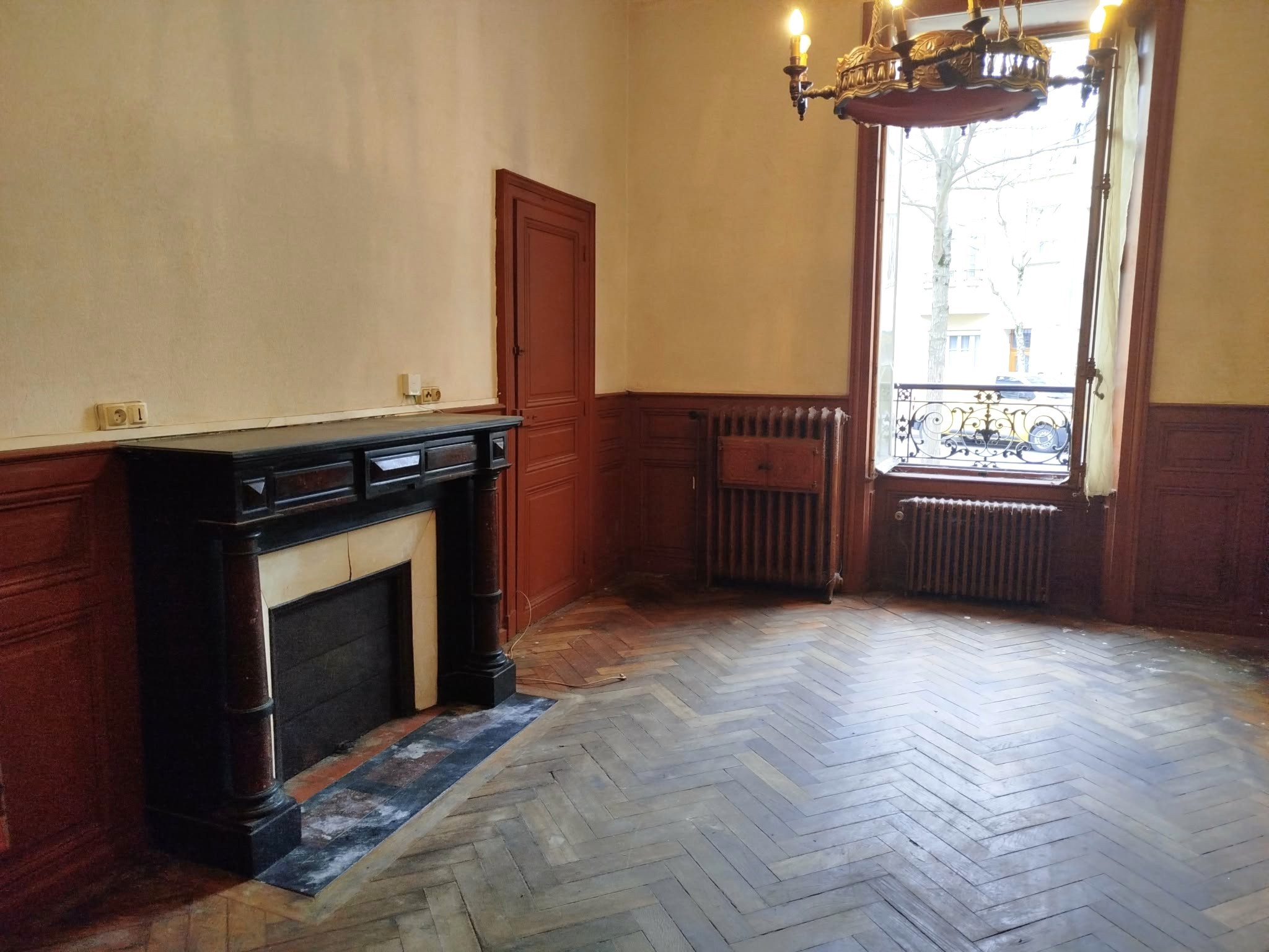 VICHY CENTRE, DUPLEX DE 115 M2 A RENOVER — photo 4