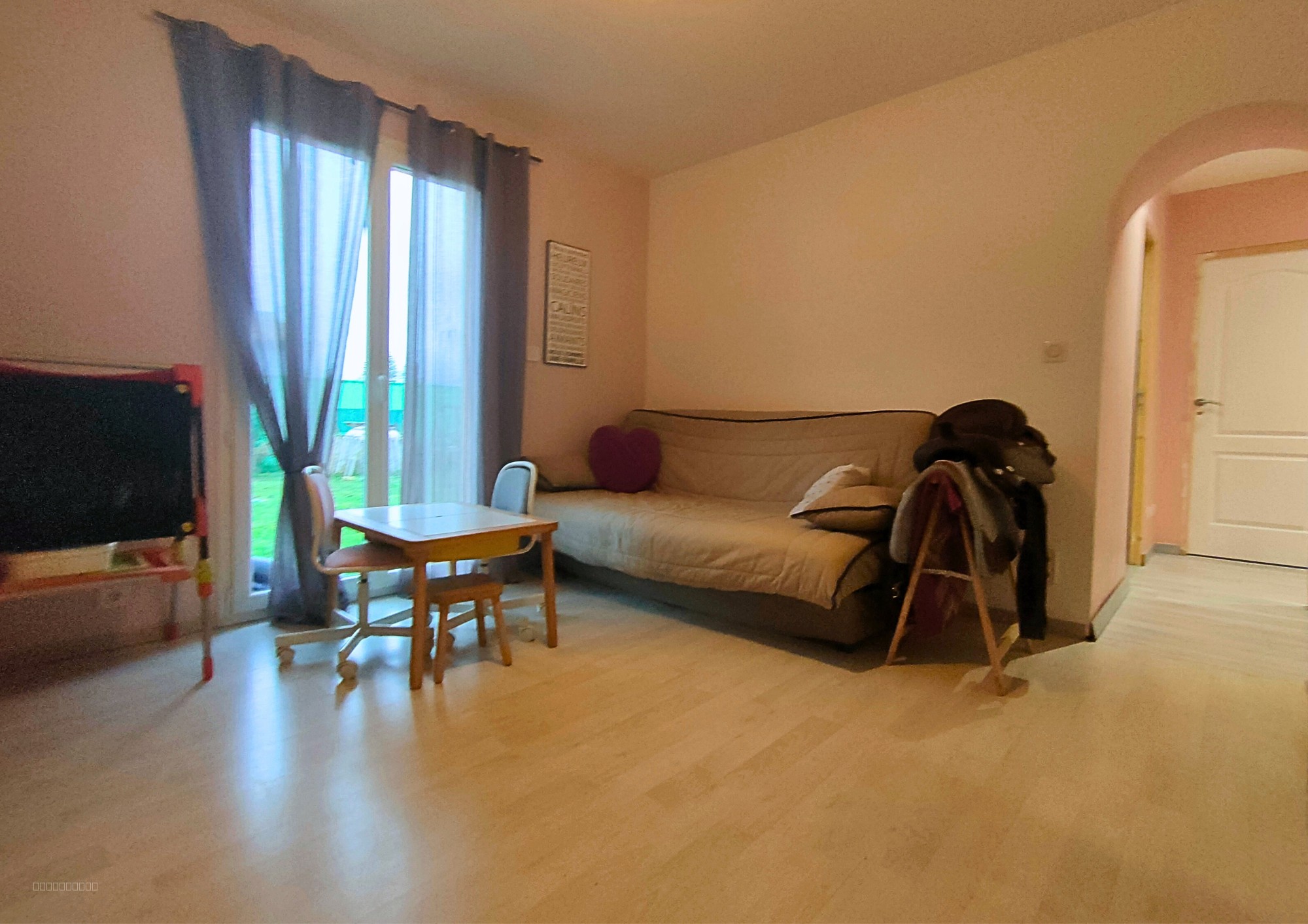 Maison plain pied avec piscine et jardin — photo 12