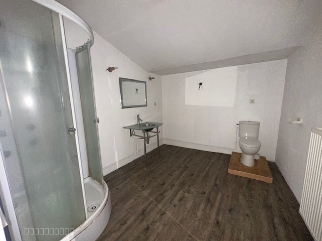 Maison avec jardin, cour et piscine sur un terrain clos de 360 m2 — photo 12
