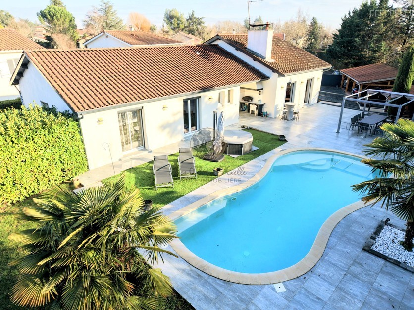 Propriété contemporaine à Grézieu-la-Varenne - 259 m2 Carrez, 360 m2 utiles — photo 3