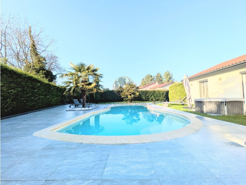 Propriété contemporaine à Grézieu-la-Varenne - 259 m2 Carrez, 360 m2 utiles — photo 2