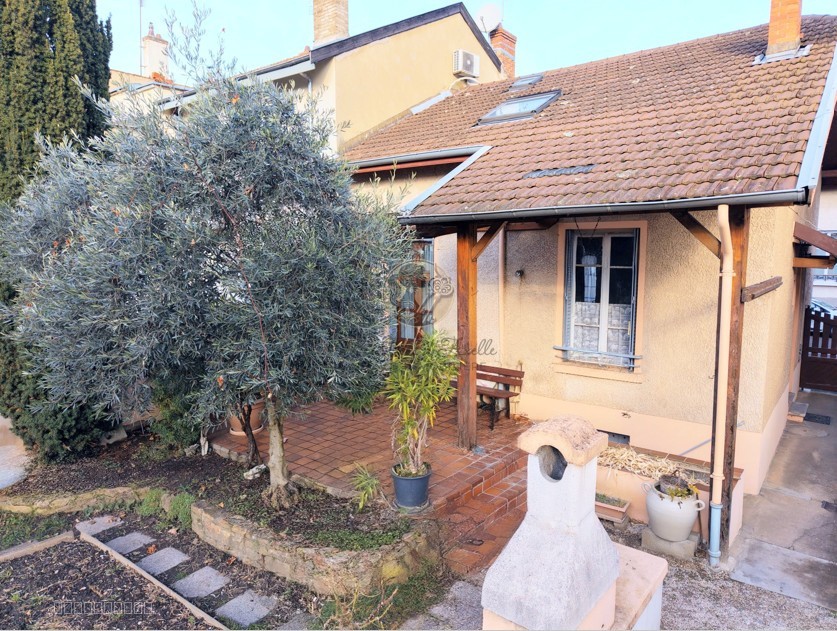 Maison familiale de 110m2 avec jardin au cœur d’un quartier privilégié d’Oullins — photo 2