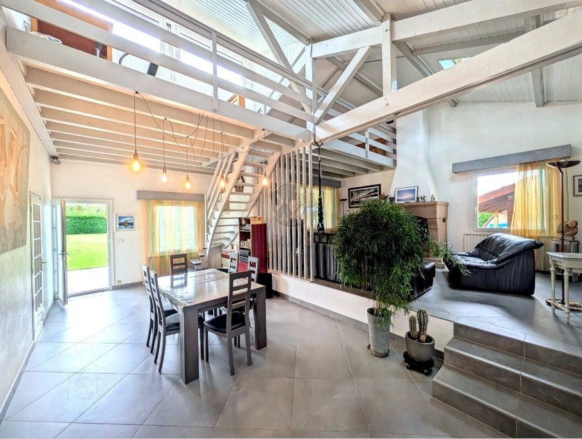 Maison d’architecte de plain-pied au cœur d’un espace naturel préservé - Les contreforts du Pilat — photo 5