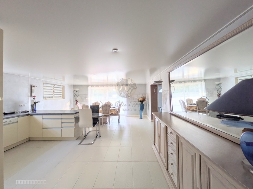 Propriété contemporaine à Grézieu-la-Varenne - 259 m2 Carrez, 360 m2 utiles — photo 14