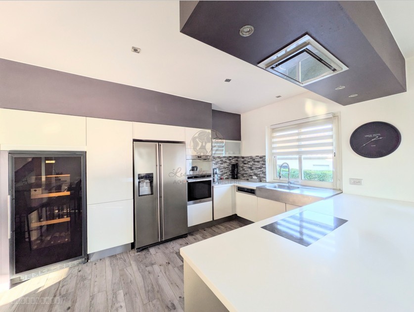 Propriété contemporaine à Grézieu-la-Varenne - 259 m2 Carrez, 360 m2 utiles — photo 6