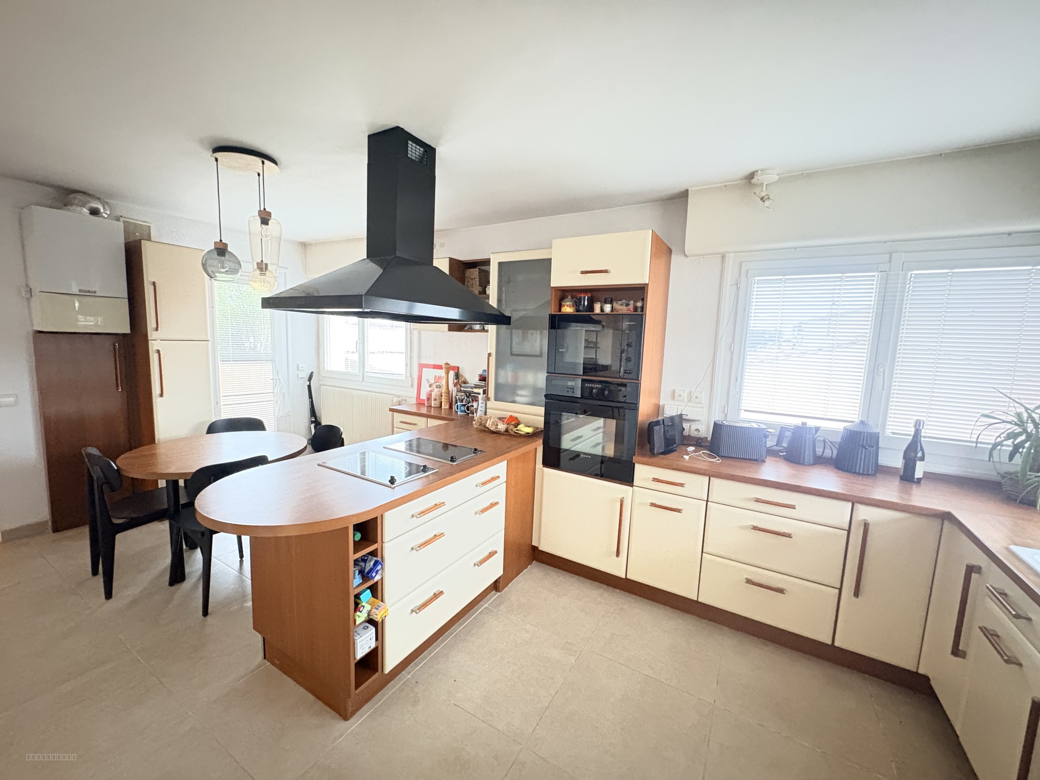 DANS QUARTIER TRES RECHERCHE AVEC TOUTES COMODITES VILLA T5 140M2 — photo 4