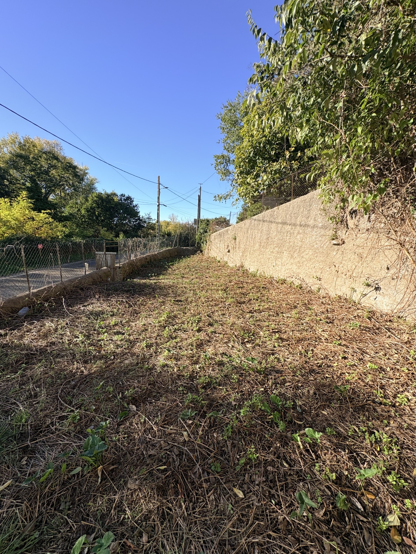 Charmante maison de village avec jardin, terrain et garages — photo 15