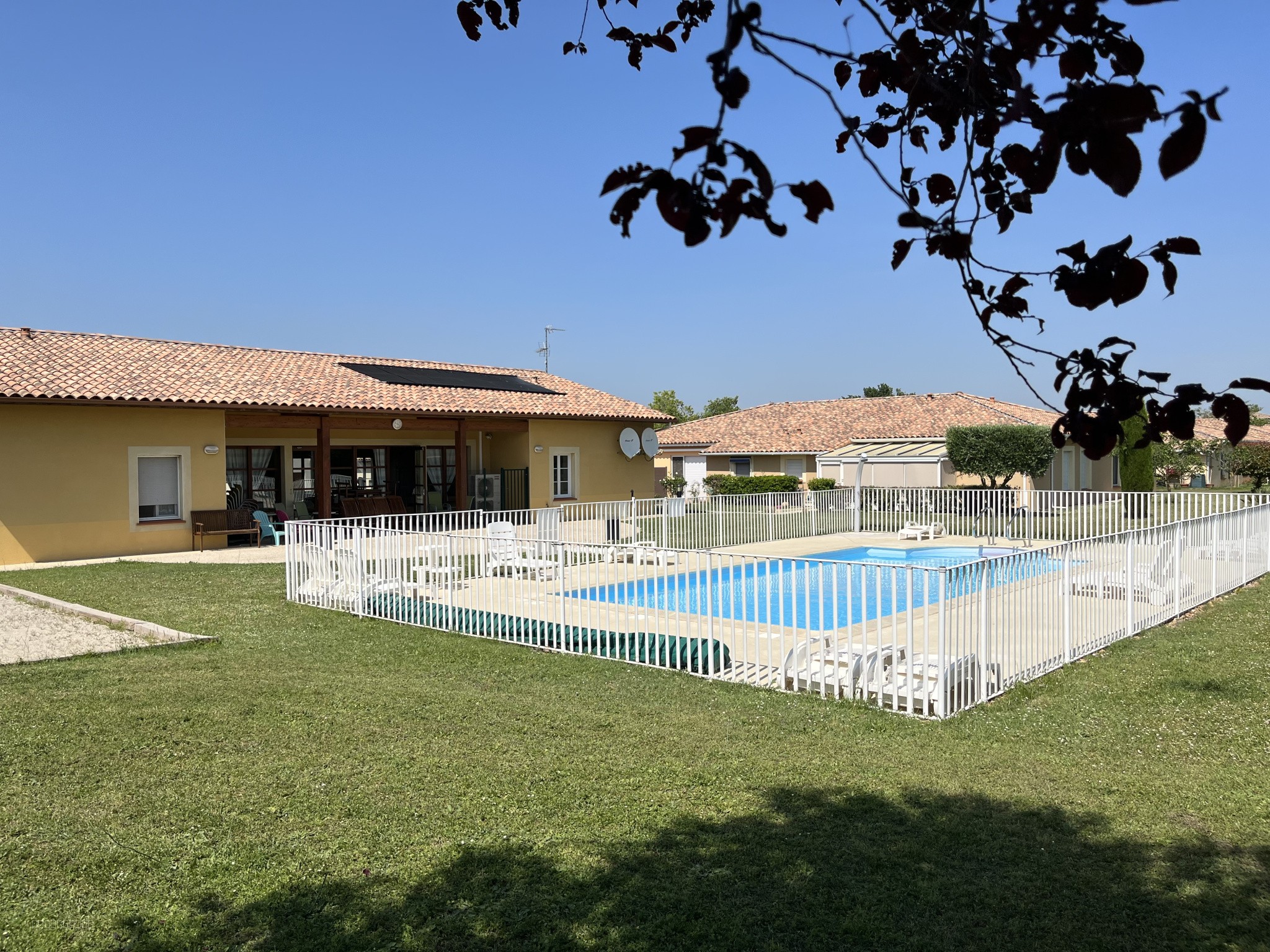RARE A LA CALMETTE — photo 18