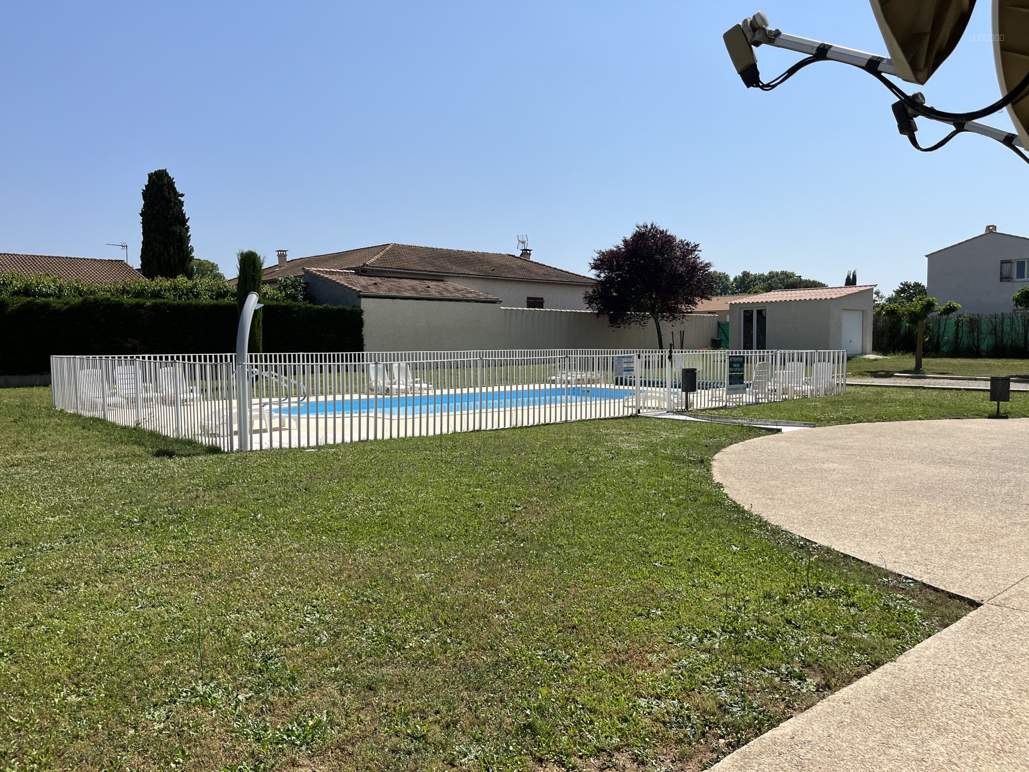 RARE A LA CALMETTE — photo 17
