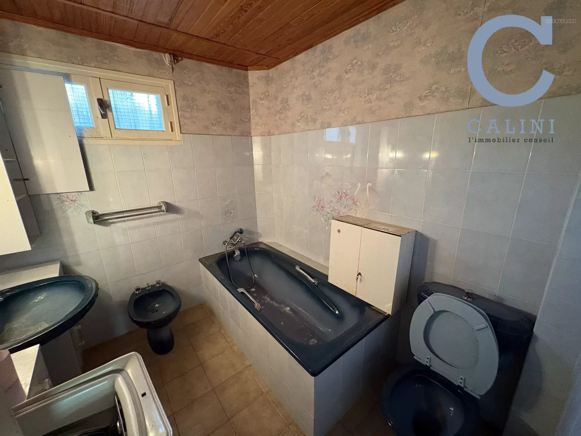 VILLA 200 M2 HAB. SUR 1762 M2 DE TERRAIN — photo 17