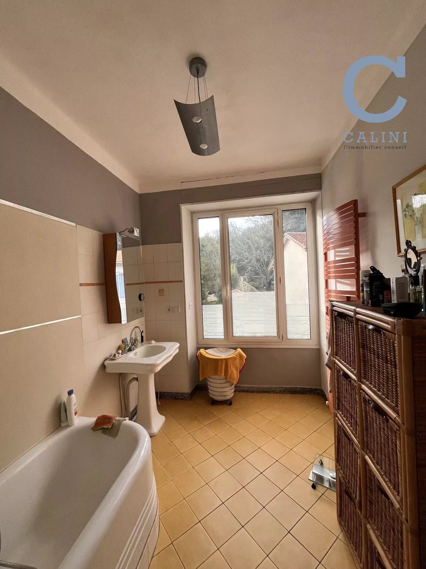 MAISON DE VILLE T8 AVEC PISCINE — photo 16