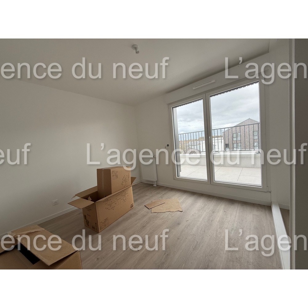 Dernier étage avec terrasse — photo 2