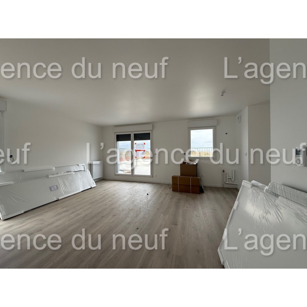 Dernier étage avec terrasse — photo 4