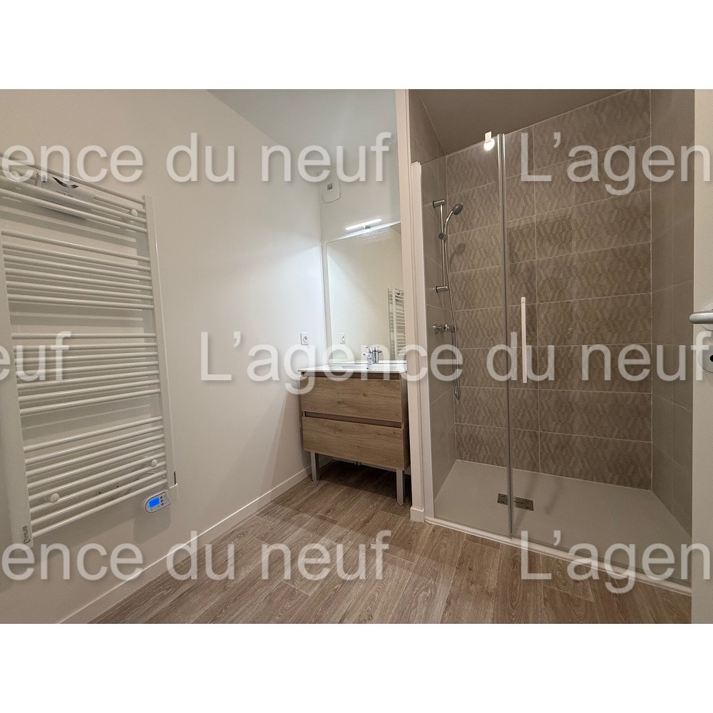 Commerces à pied — photo 2