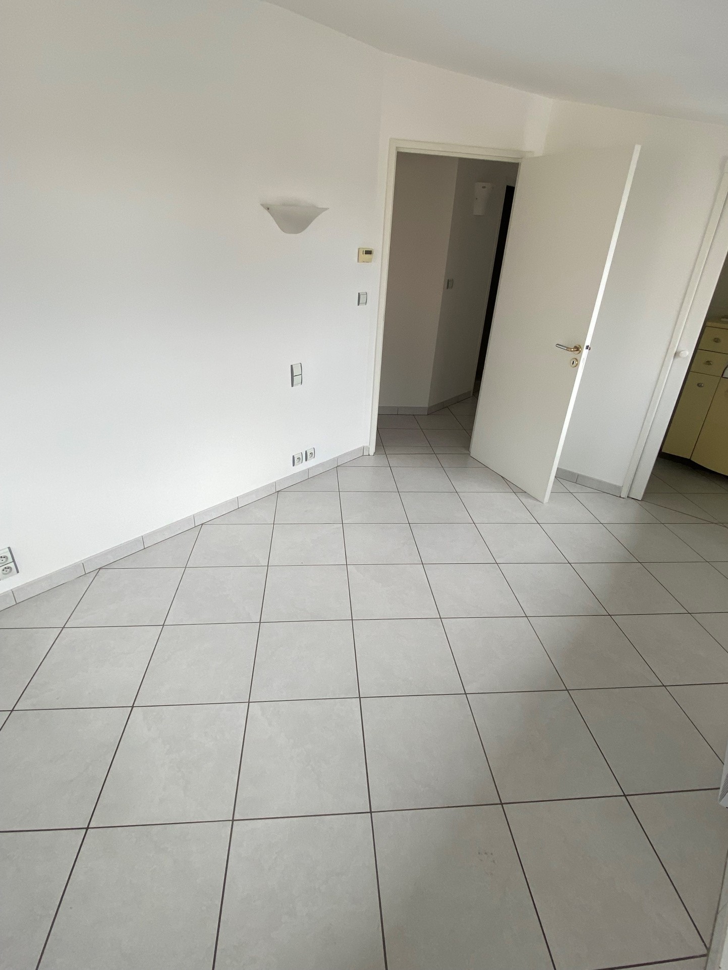 Grand appartement de type III avec 2 garages et buanderie Rodez Centre — photo 11