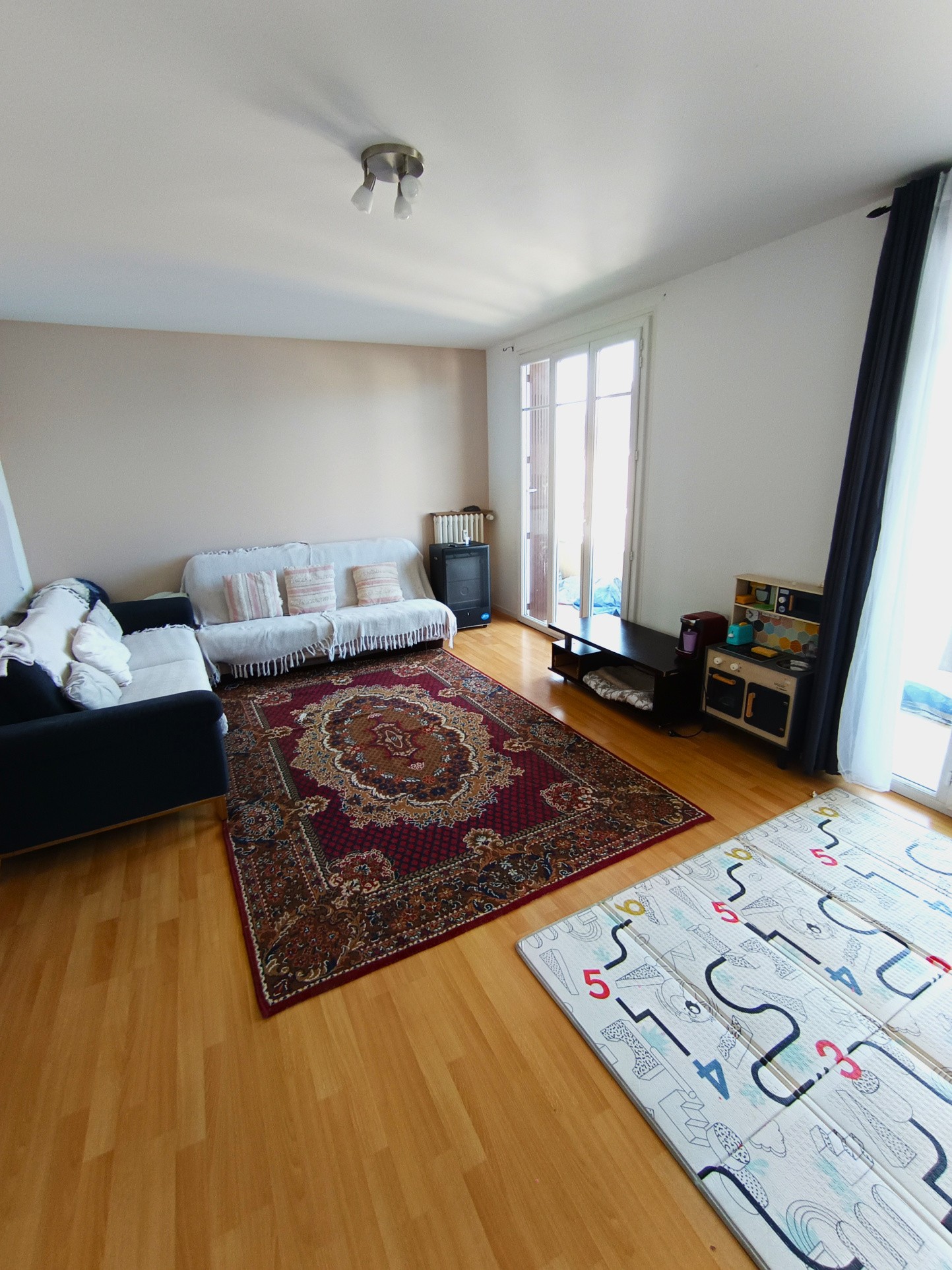 T3 ascenseur, vue, balcon, garage et cave — photo 5