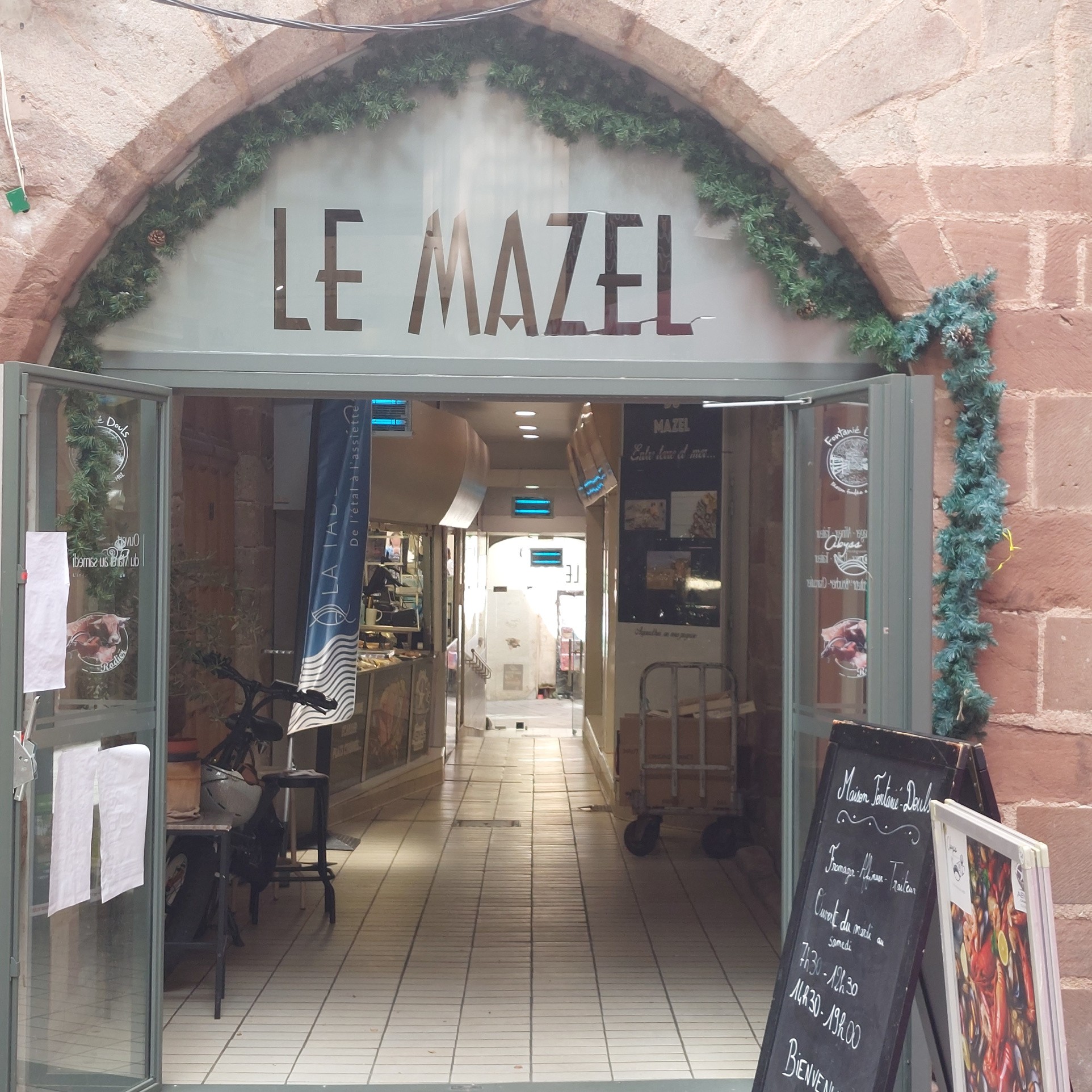 LOCAL COMMERCIAL PASSAGE DU MAZEL — photo 1