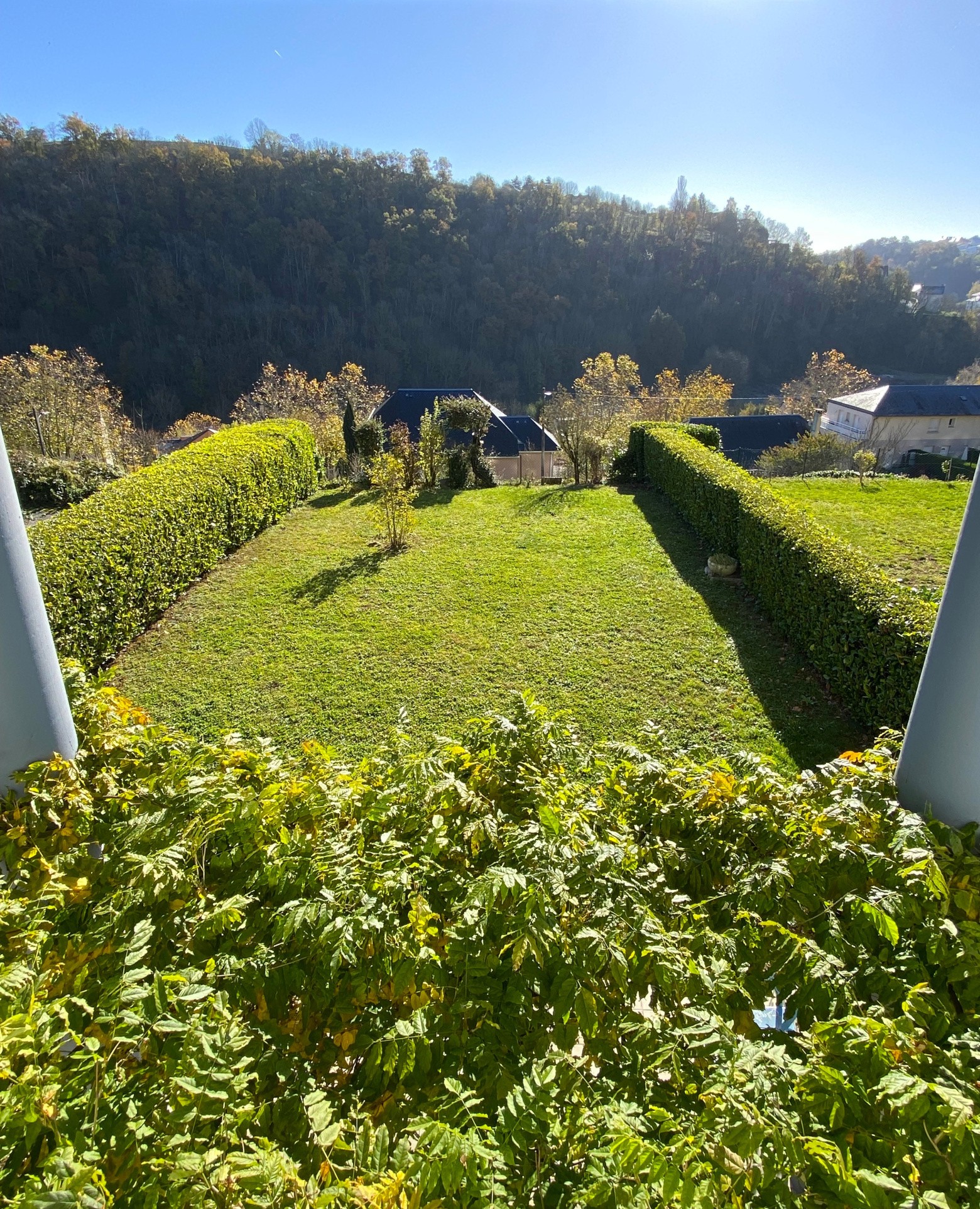 T4 duplex 100m2 avec jardin et vue - Garage individuel — photo 2