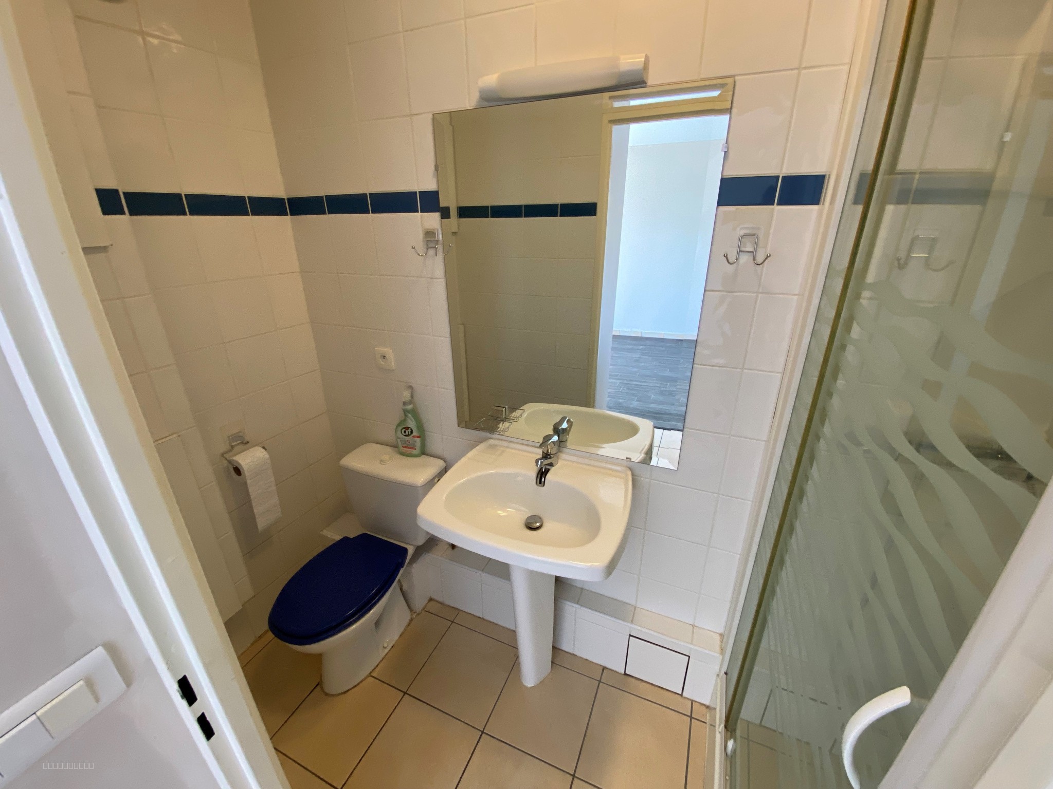 TYPE 1 SECTEUR GOURGAN PROCHE LYCEE FOCH — photo 4