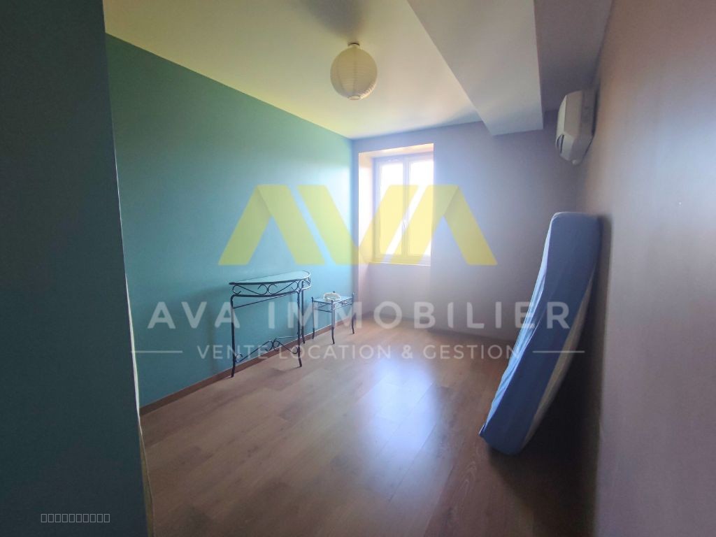Propriété de deux habitations autonomes avec dépendances — photo 8