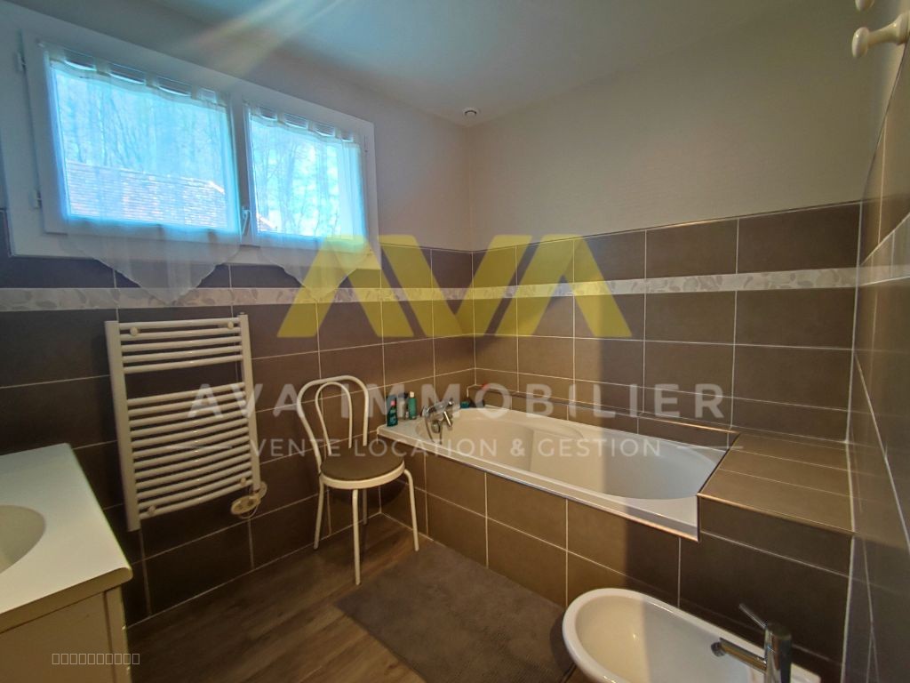 Propriété de deux habitations autonomes avec dépendances — photo 20