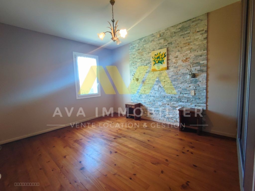 Propriété de deux habitations autonomes avec dépendances — photo 18